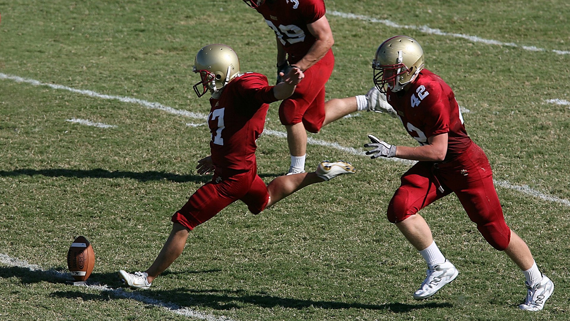 开云体育中国官网-国家队与科研单位开展联合项目推动战术系统研究，国家队科研团队